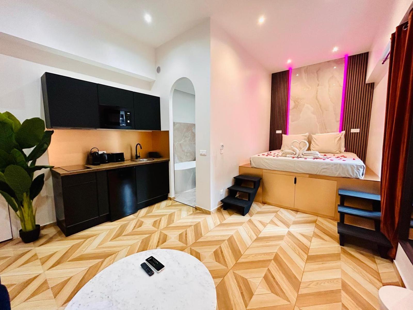 Intimate Escape - Seaside - Spa Bath - Wifi - Ac Nice Luaran gambar